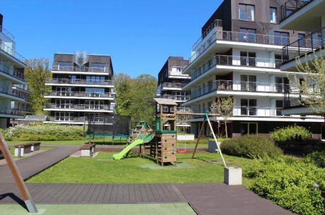 Apartament Family Beach Przy Golden Tulip Leilighet Miedzyzdroje Eksteriør bilde